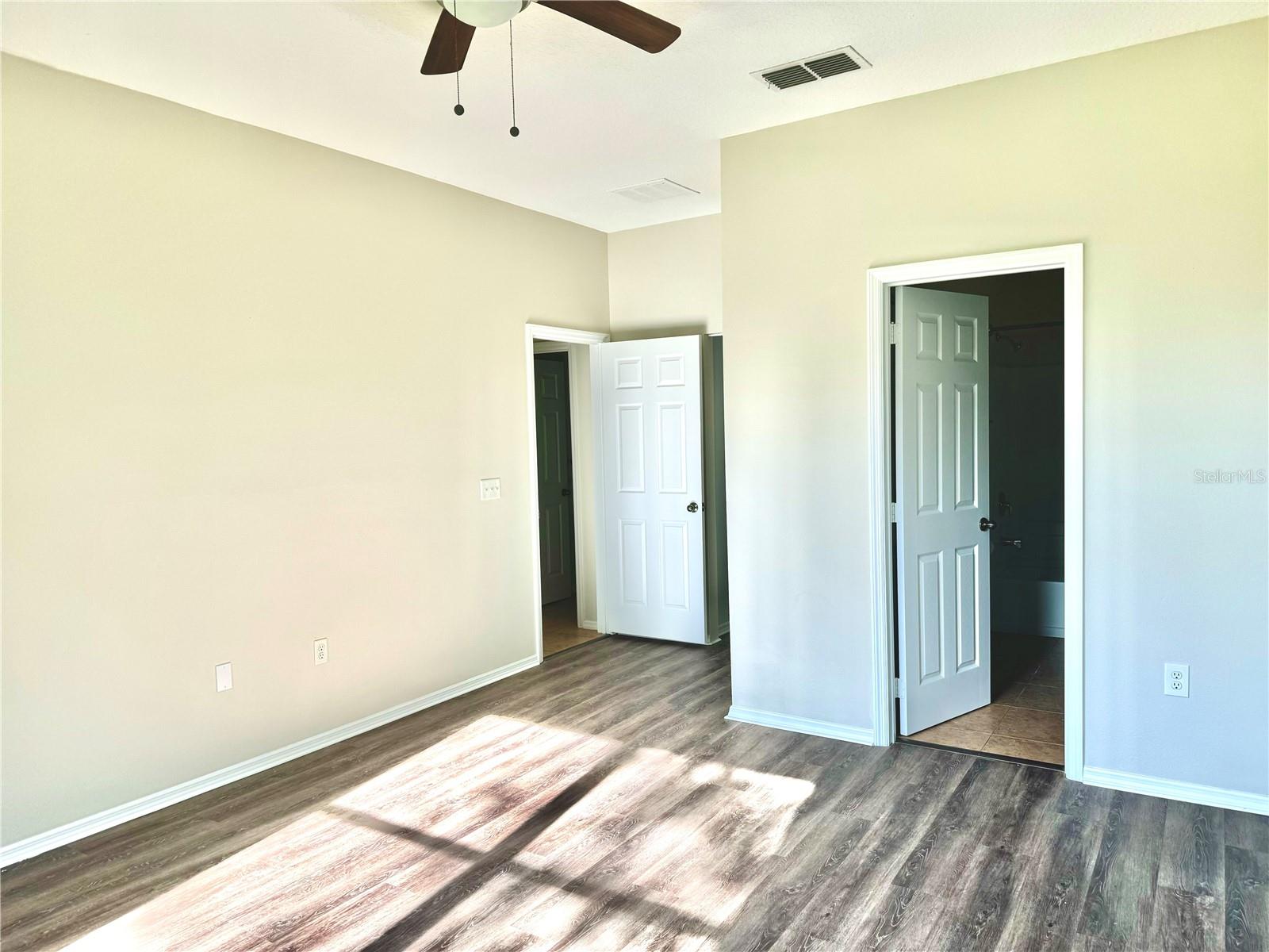 Image 7 of 13 For 535 Aeolian Drive