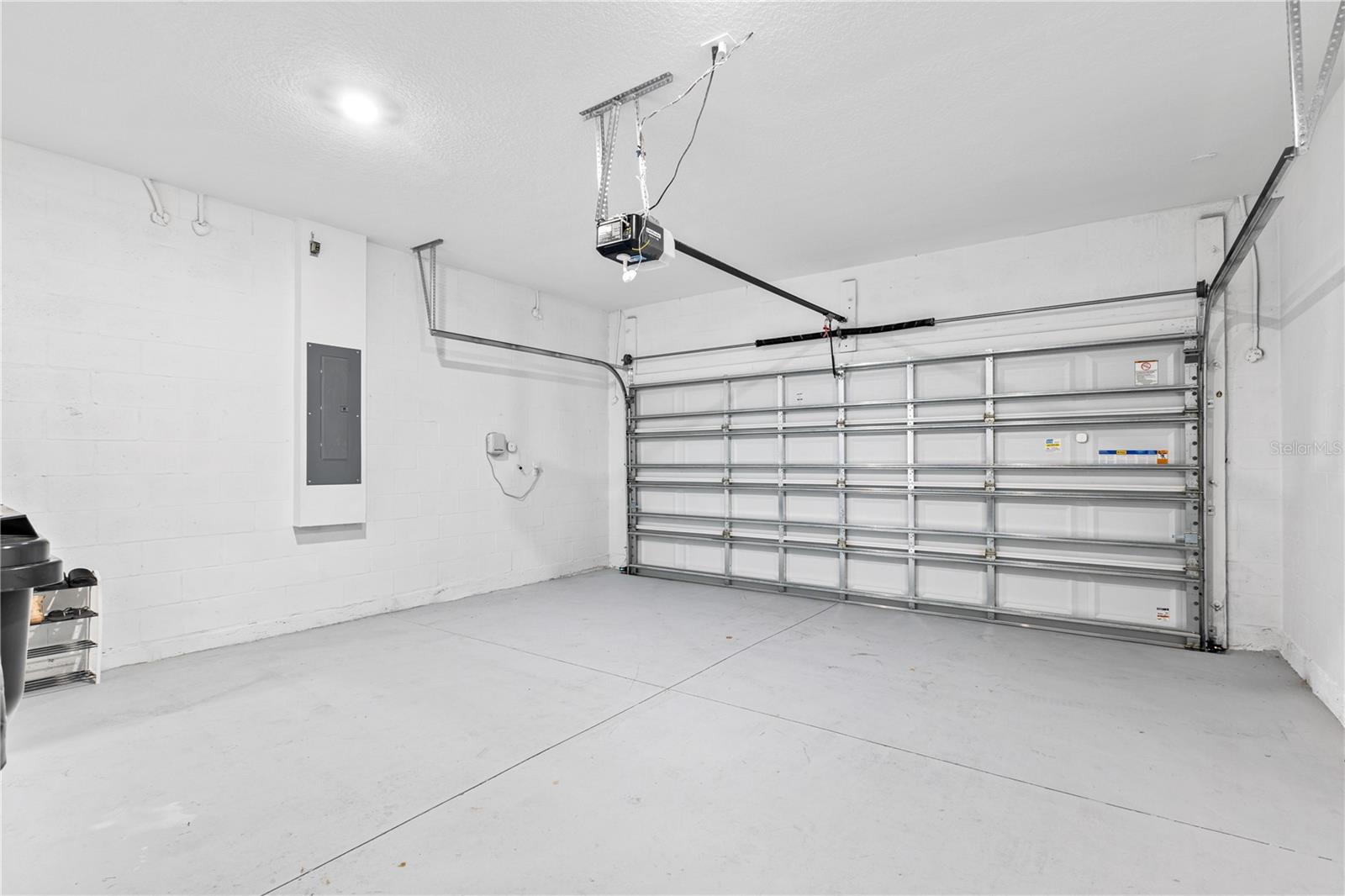 Image 10 of 33 For 3123 Camden Way