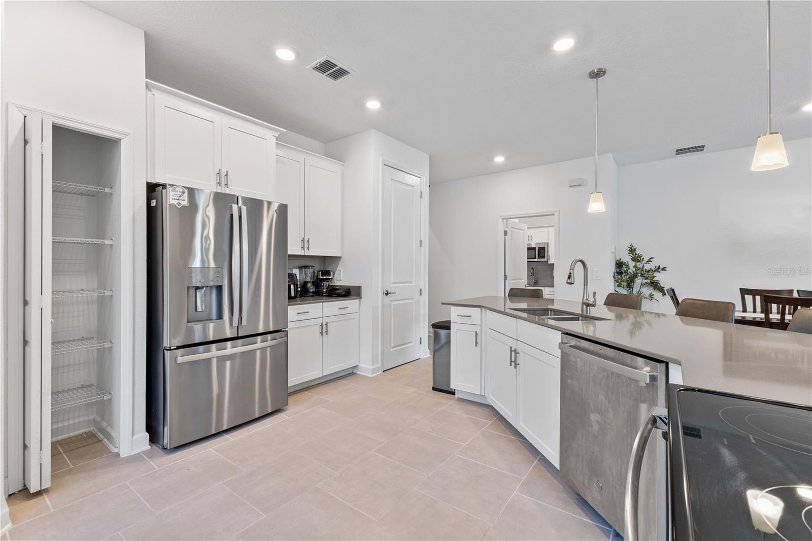 Image 11 of 33 For 3123 Camden Way