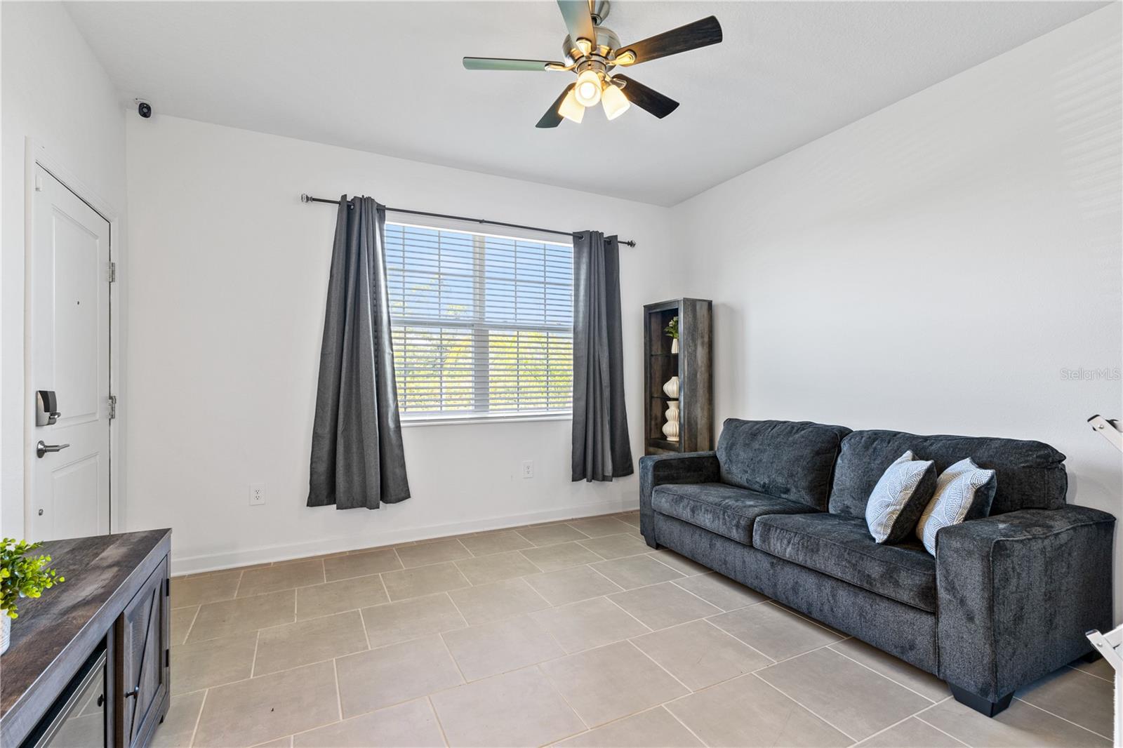Image 13 of 33 For 3123 Camden Way