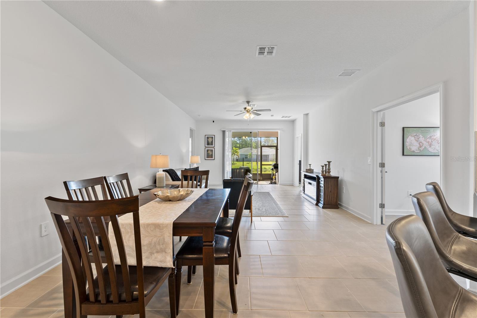 Image 18 of 33 For 3123 Camden Way