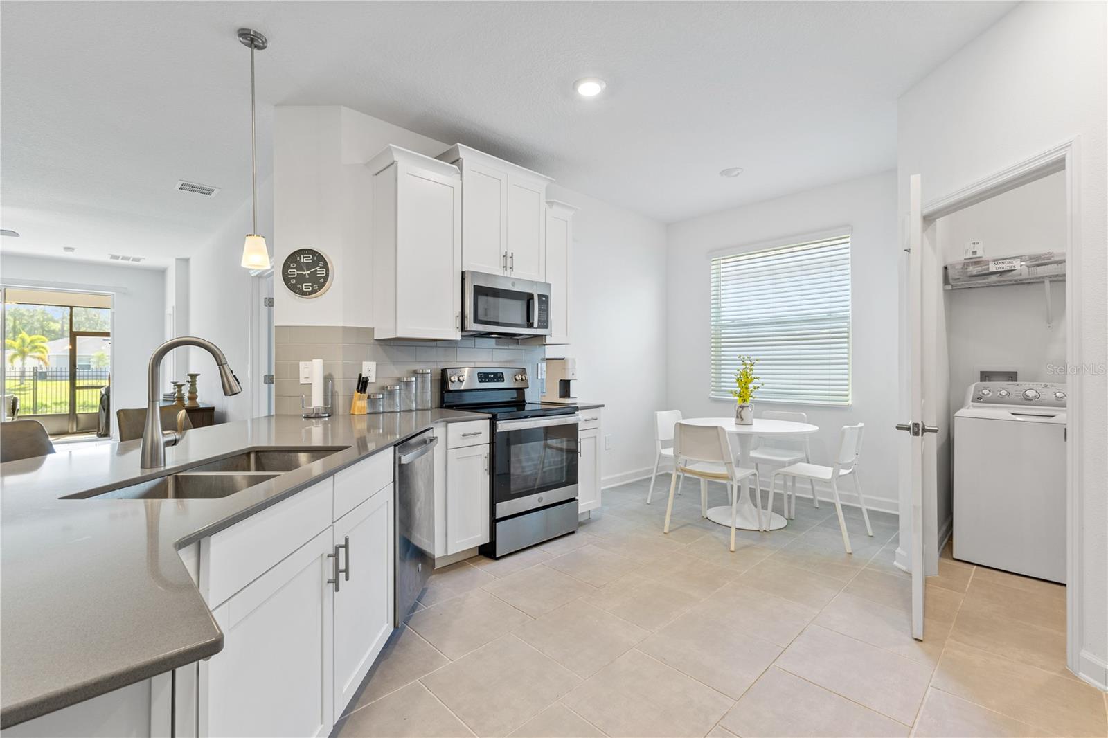 Image 7 of 33 For 3123 Camden Way