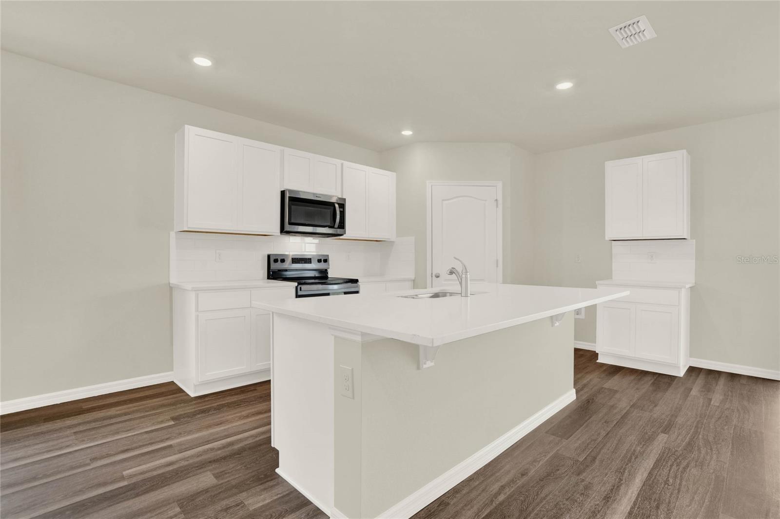 Image 7 of 29 For 5099 Marshelder Street
