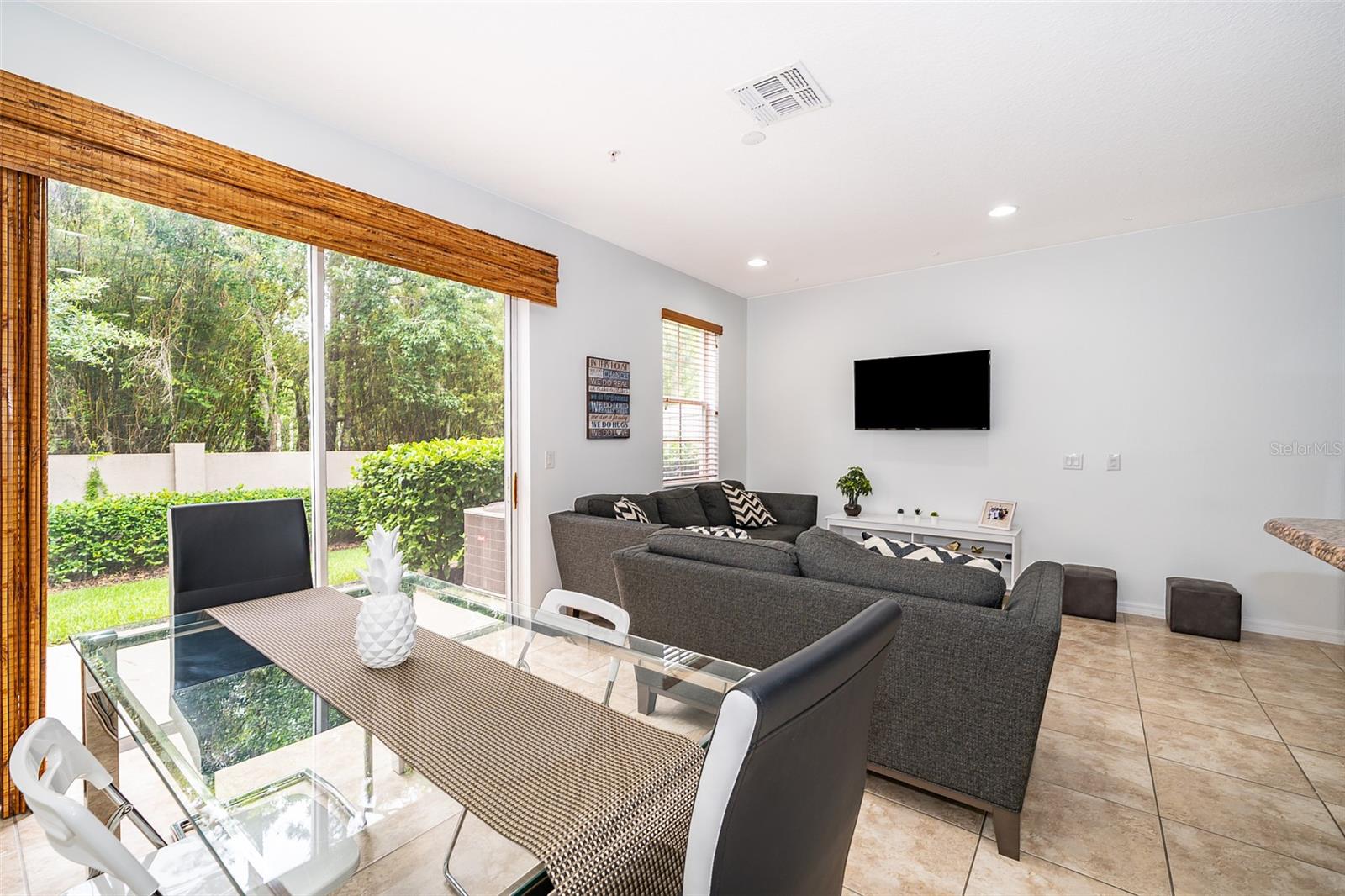 Image 12 of 25 For 156 Canterbury Bell Drive