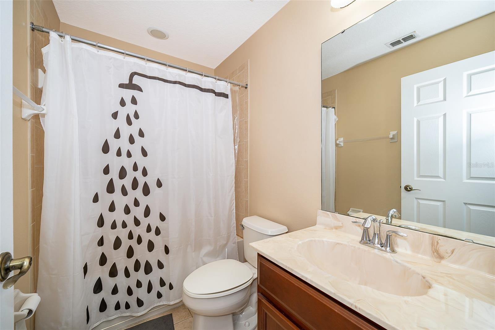 Image 19 of 25 For 156 Canterbury Bell Drive