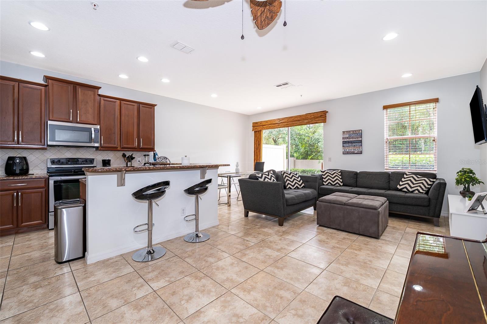 Image 7 of 25 For 156 Canterbury Bell Drive