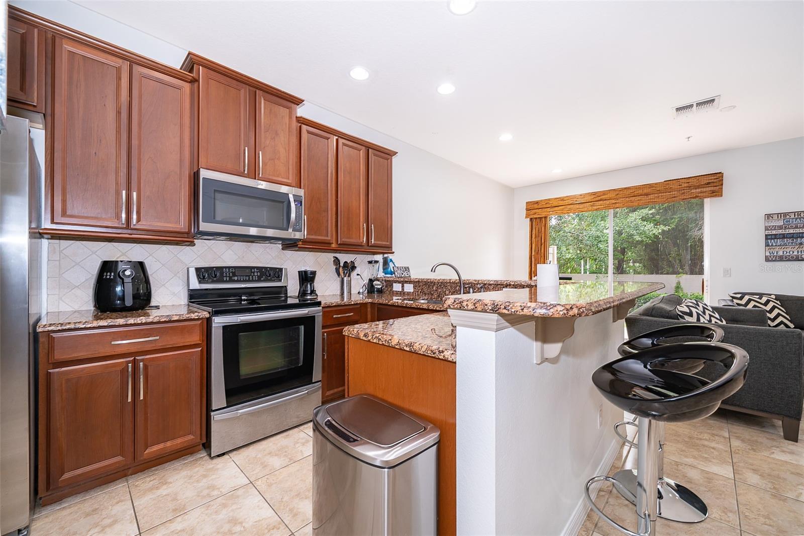 Image 9 of 25 For 156 Canterbury Bell Drive
