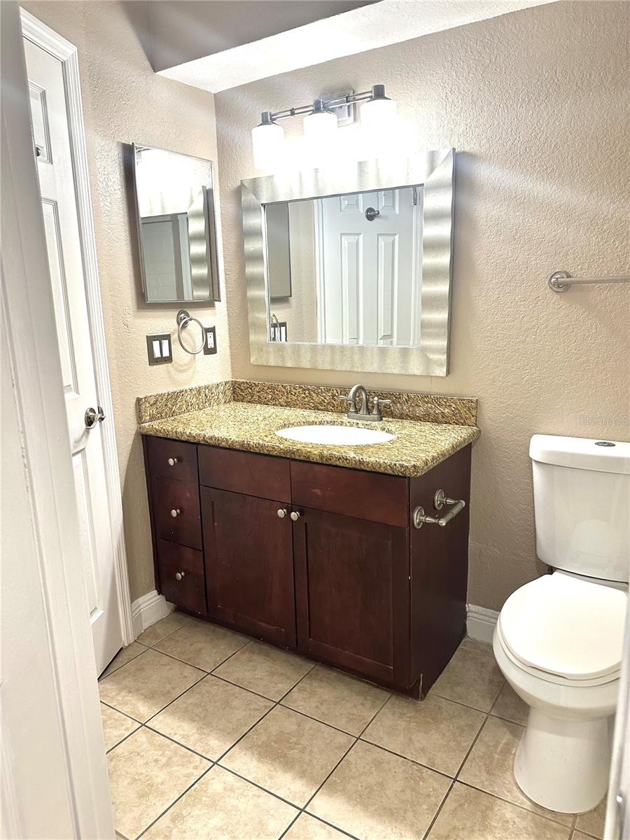 Image 18 of 31 For 5116 Conroy Road 418