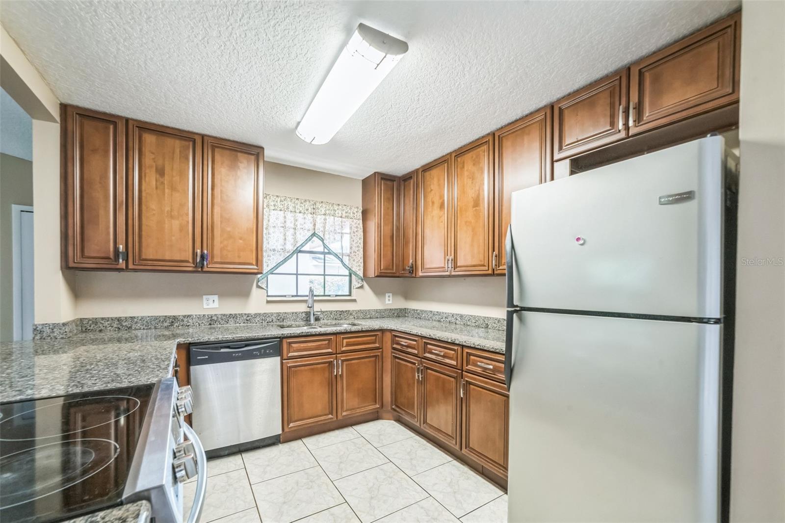 Image 5 of 29 For 8040 Sagebrush Place