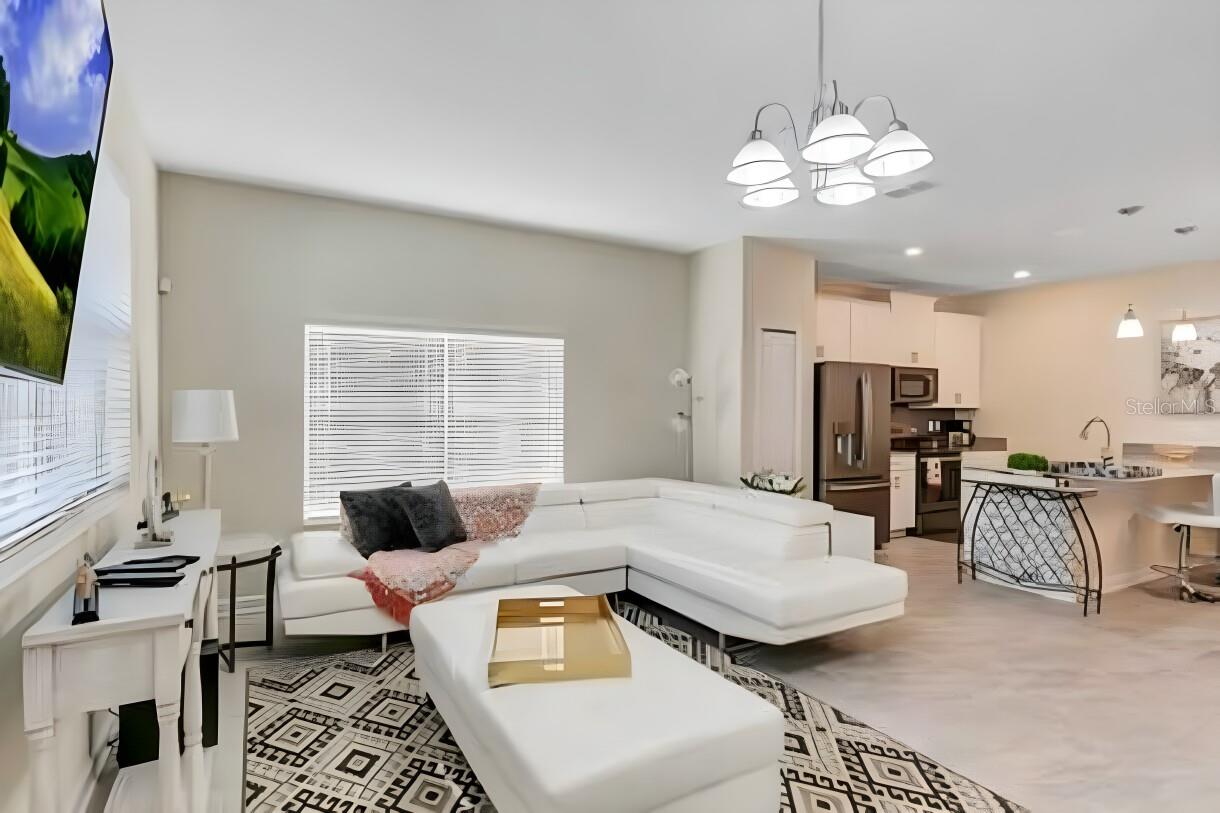 Image 5 of 25 For 4984 Windermere Avenue