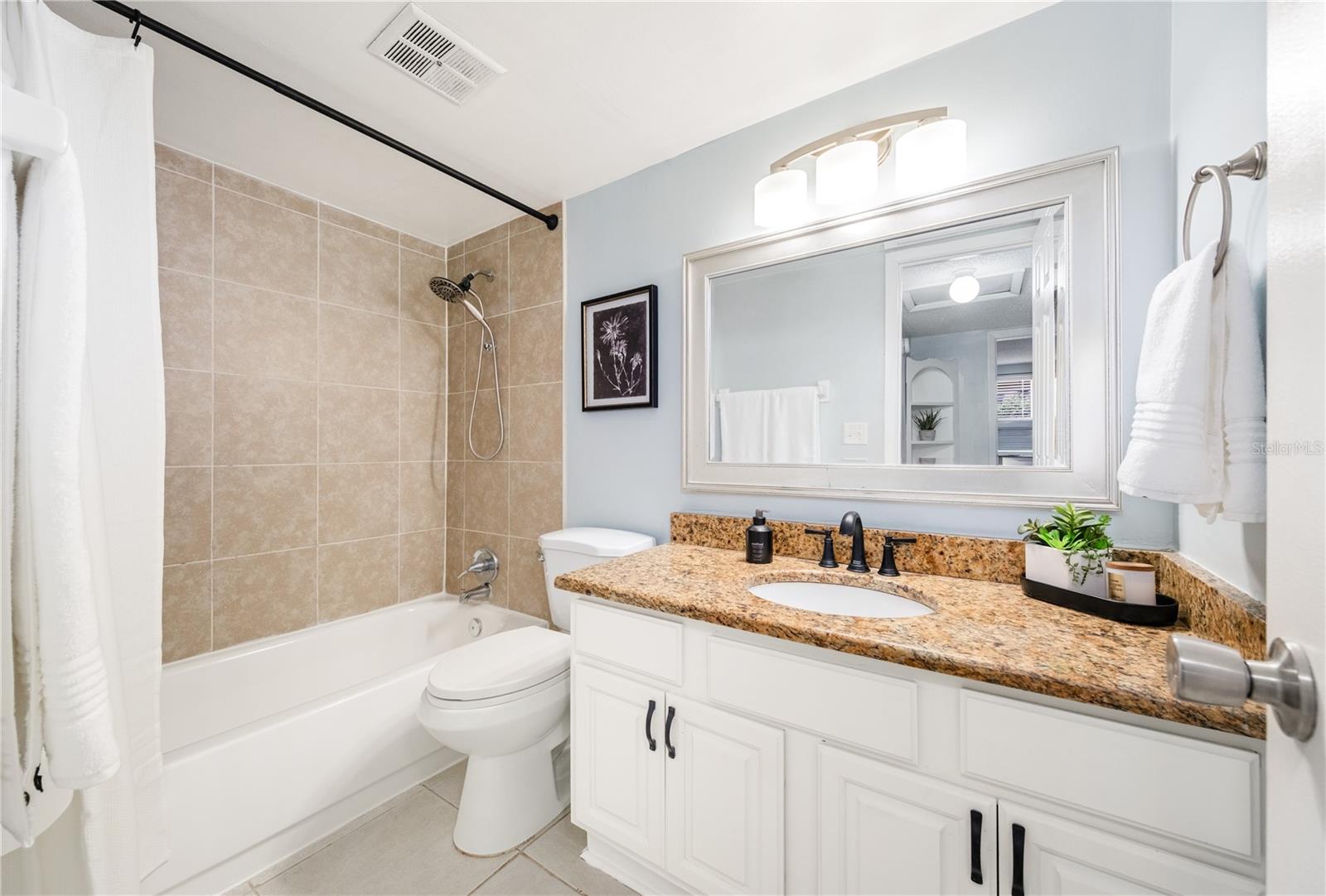Image 14 of 22 For 572 Orange Drive 57