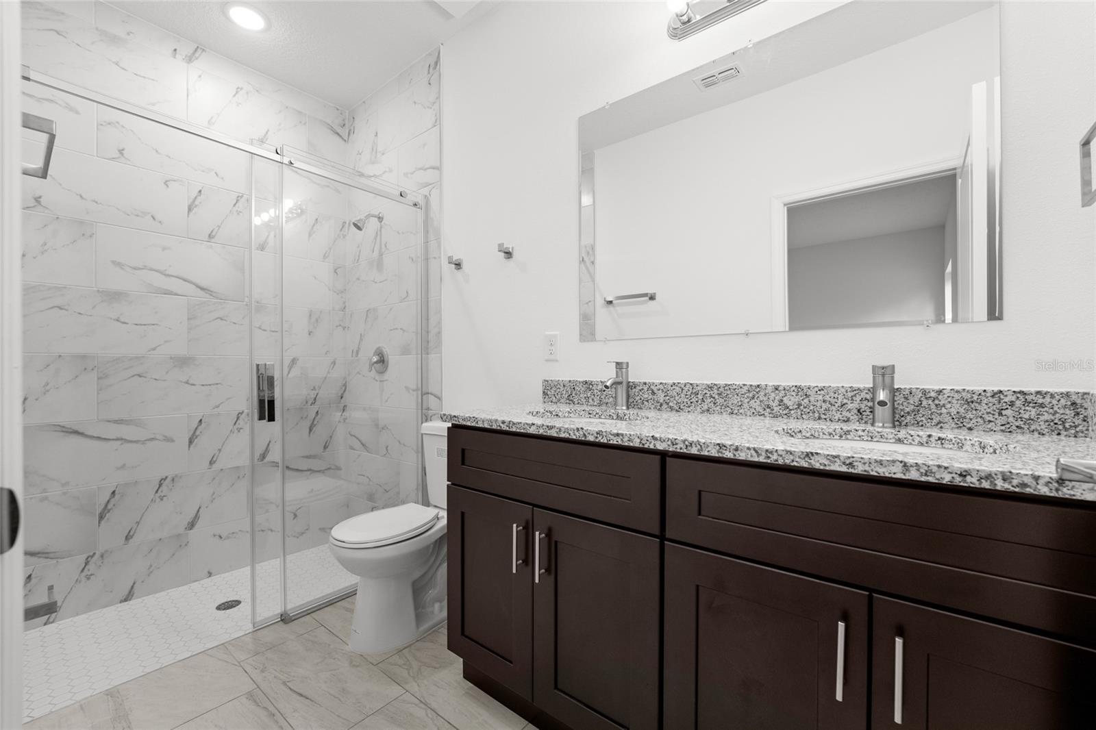 Listing photo id 1 for 104 Gondolier Place