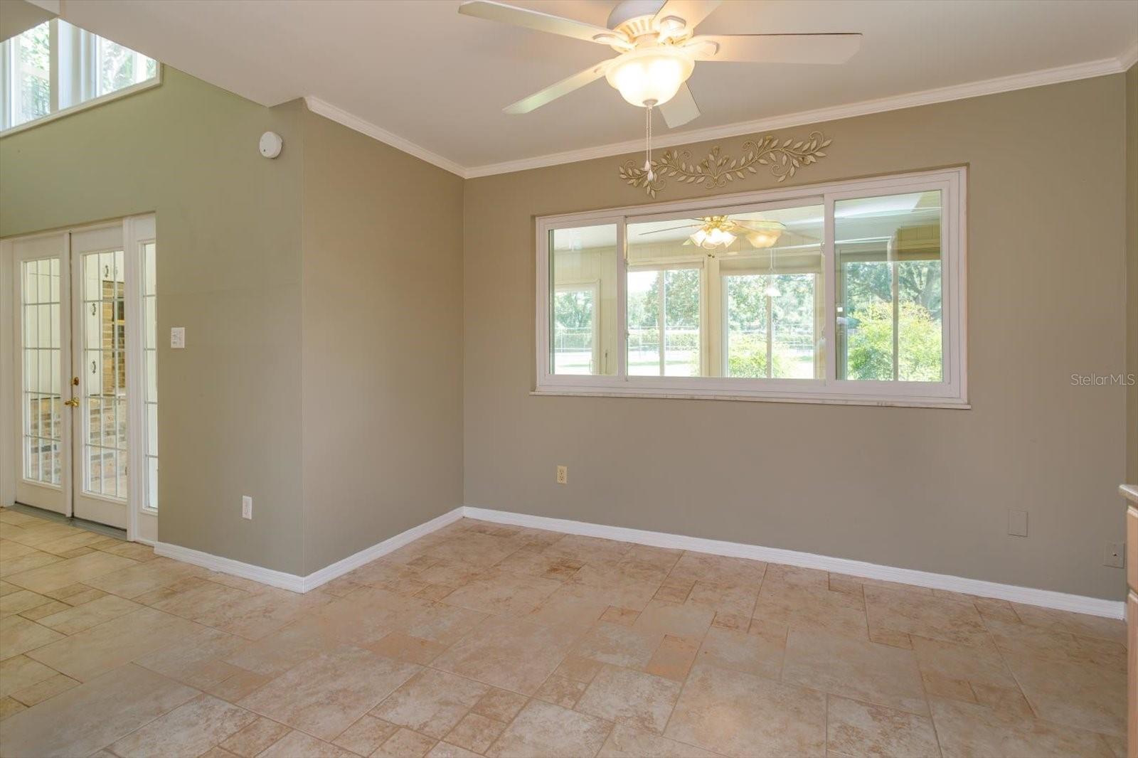 Image 20 of 71 For 415 Oak Haven Drive 415