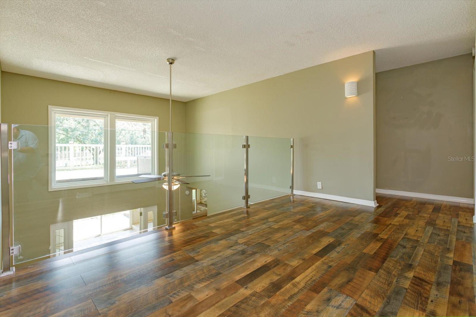 Image 27 of 71 For 415 Oak Haven Drive 415
