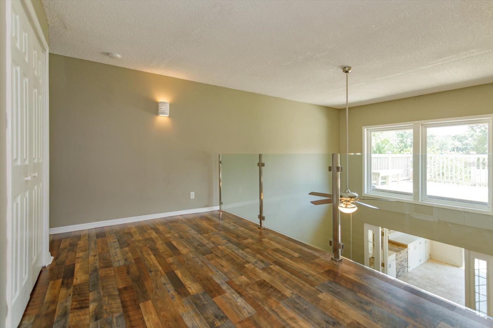 Image 29 of 71 For 415 Oak Haven Drive 415