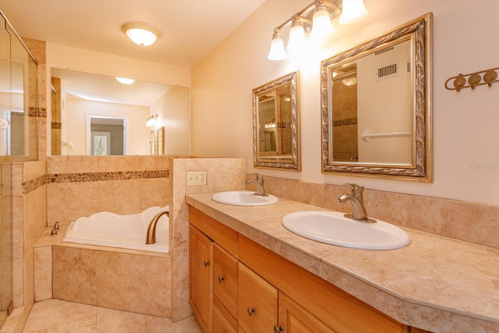 Image 33 of 71 For 415 Oak Haven Drive 415