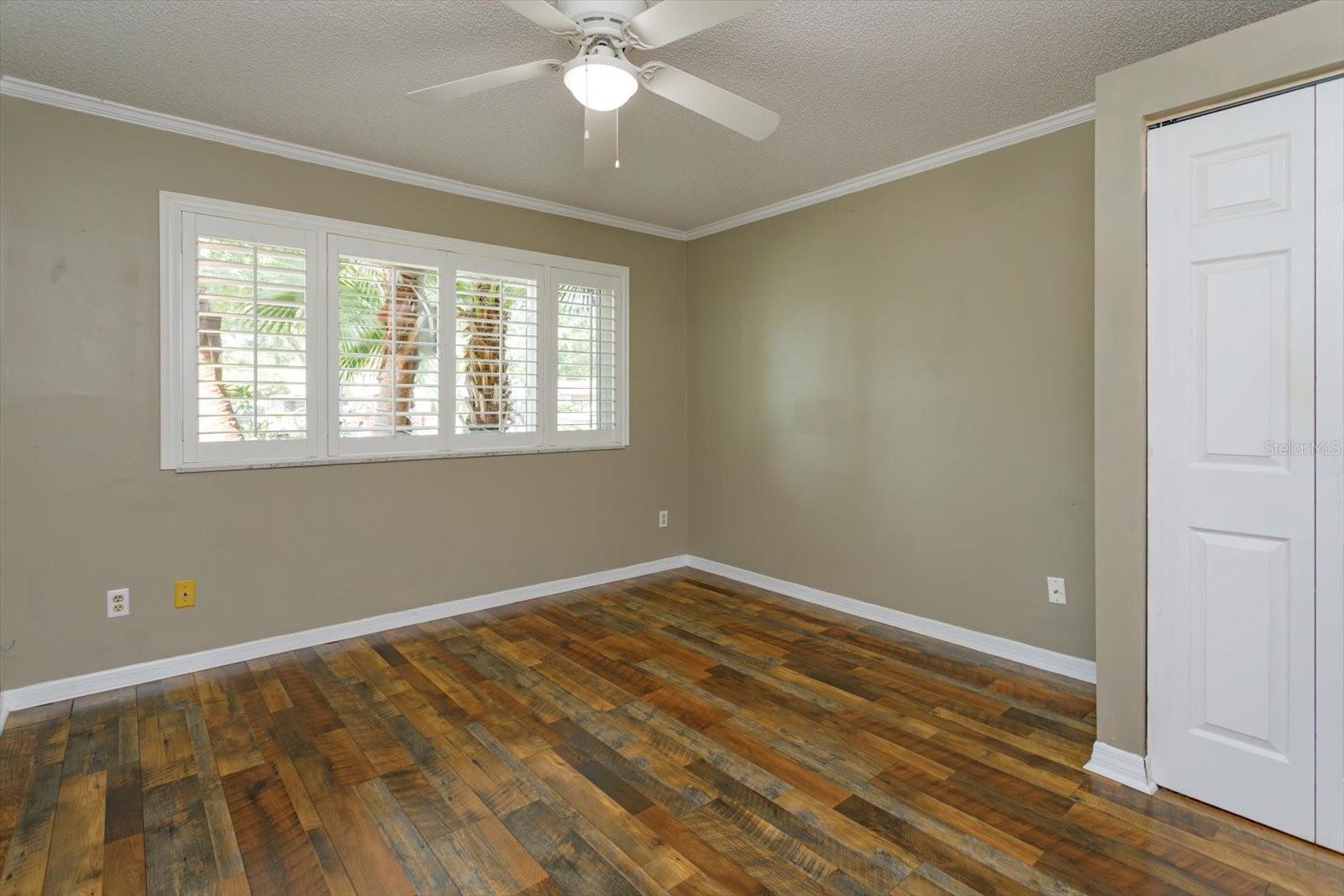Image 35 of 71 For 415 Oak Haven Drive 415