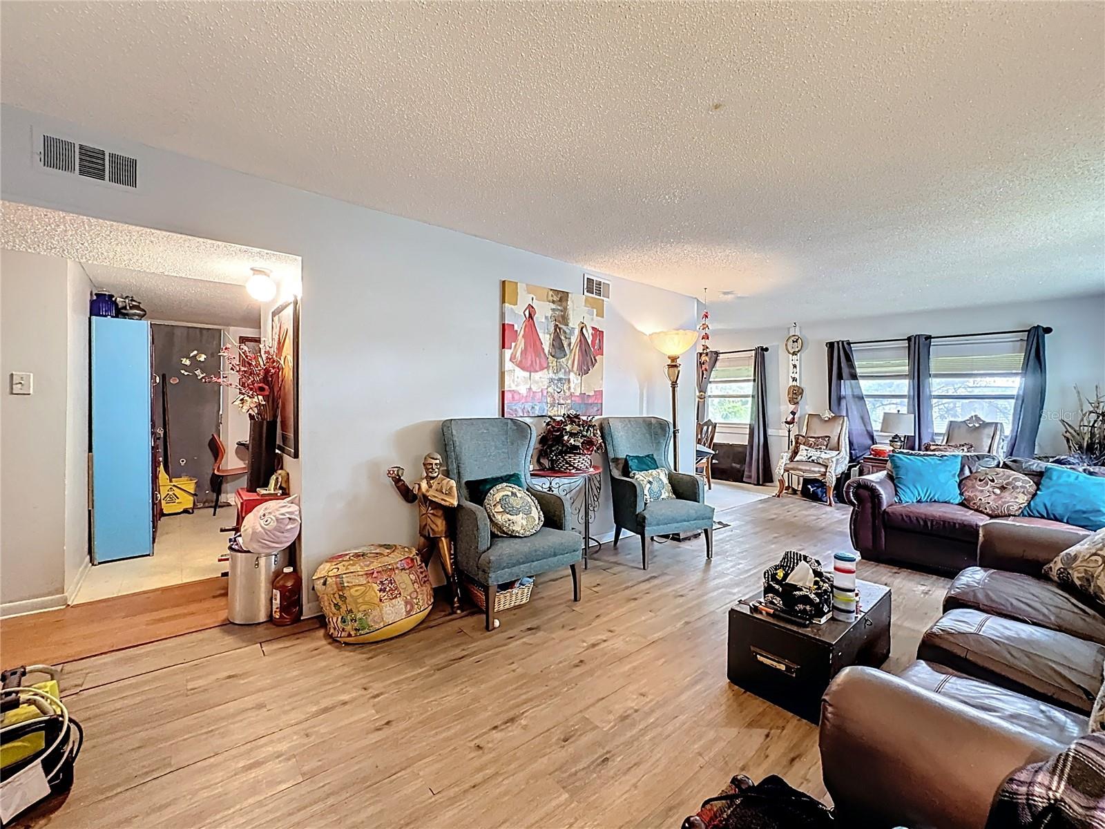 Image 2 of 18 For 18715 13th Avenue