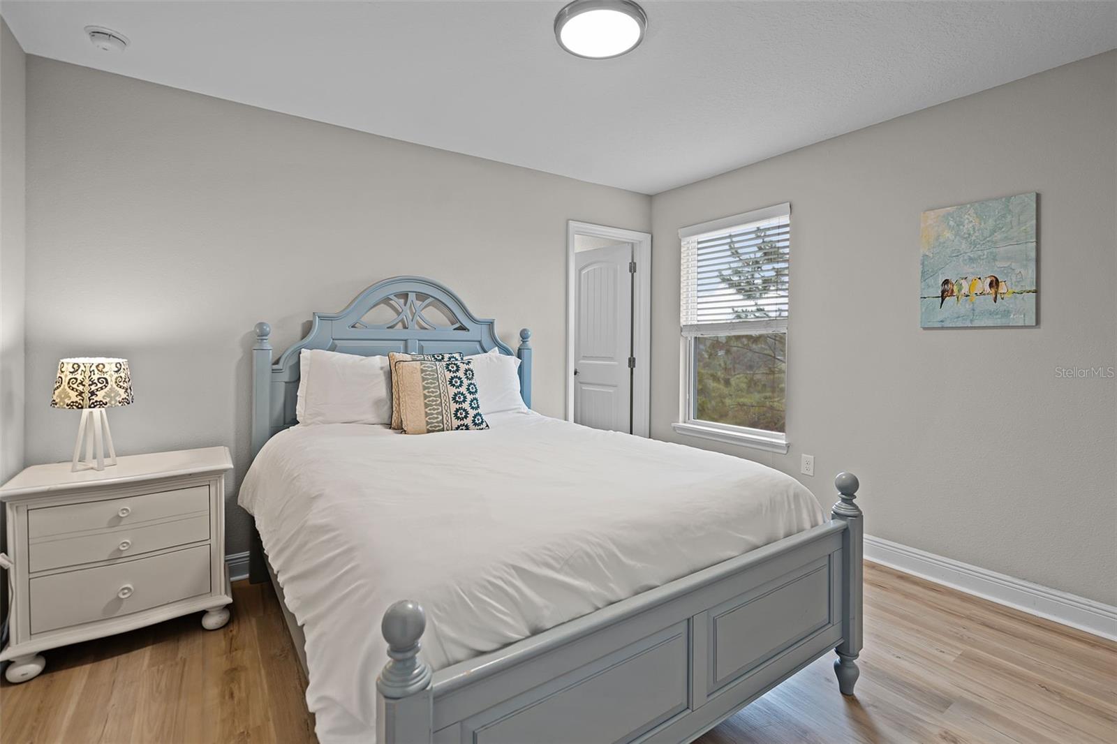 Image 26 of 50 For 4111 Oaktree Drive