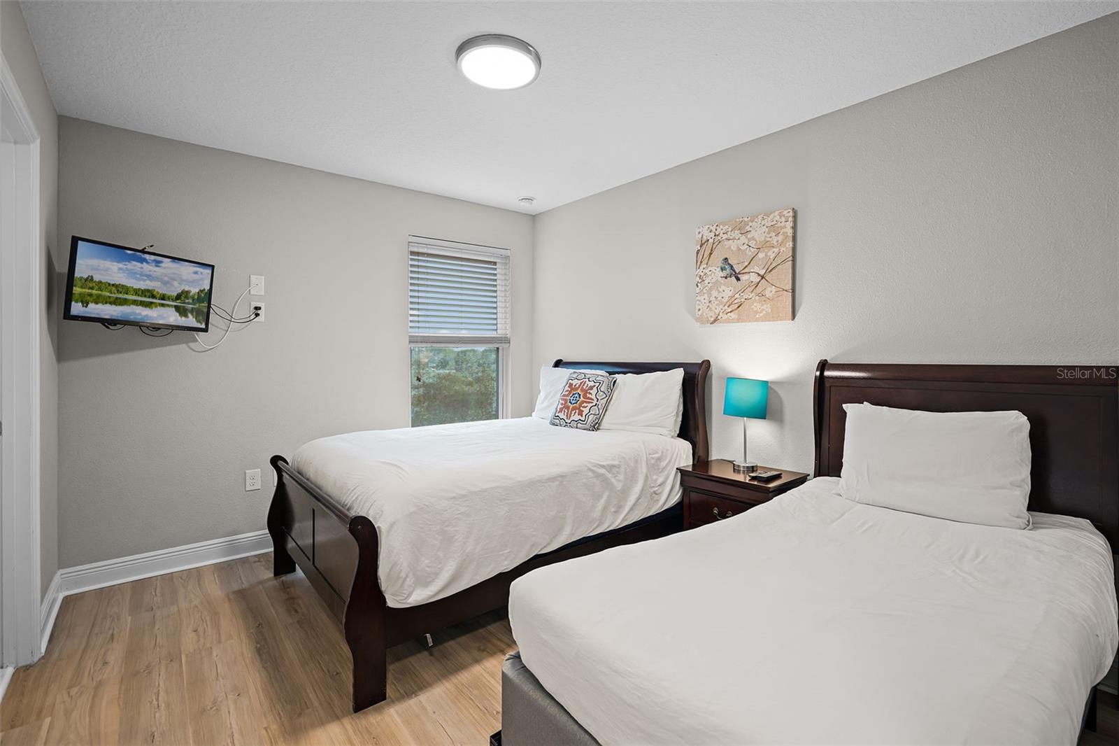 Image 35 of 50 For 4111 Oaktree Drive