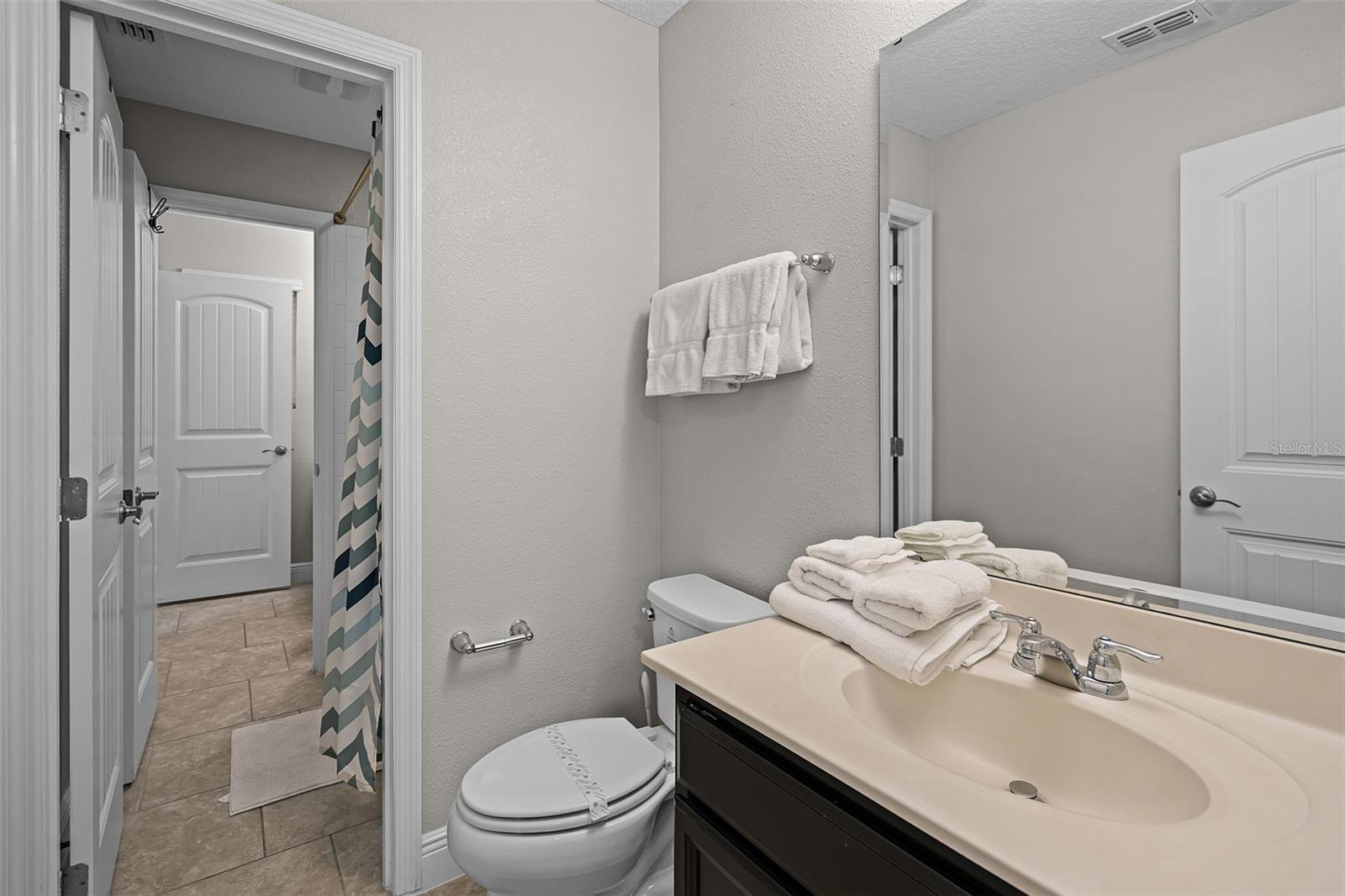 Image 39 of 50 For 4111 Oaktree Drive