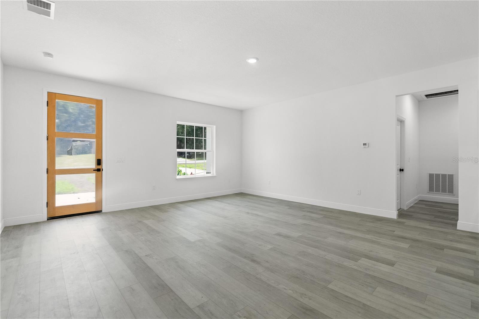 Image 12 of 25 For 10290 Biscayne Drive