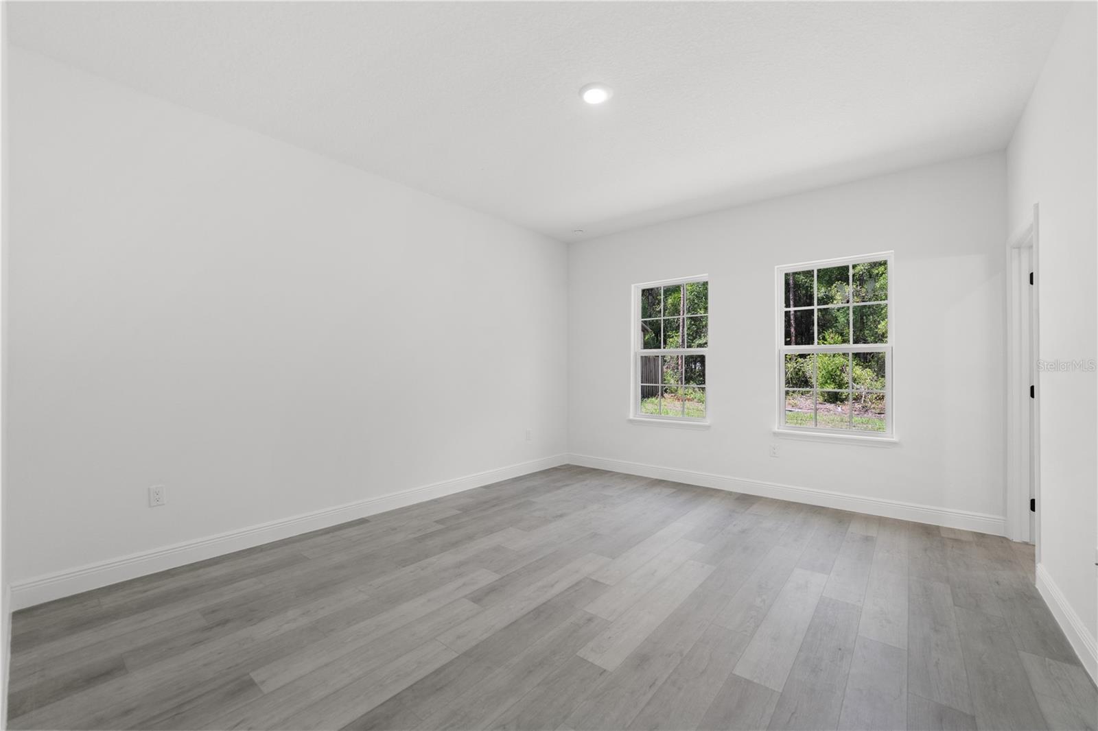 Image 15 of 25 For 10290 Biscayne Drive