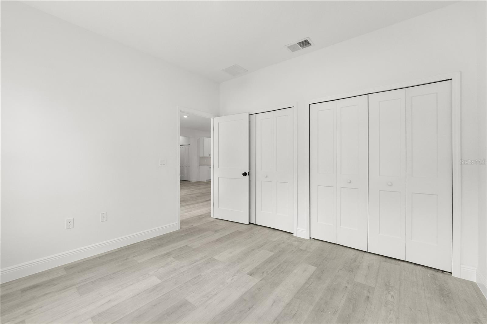 Image 17 of 25 For 10290 Biscayne Drive