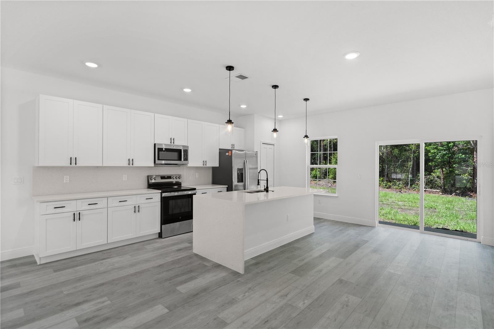 Image 8 of 25 For 10290 Biscayne Drive