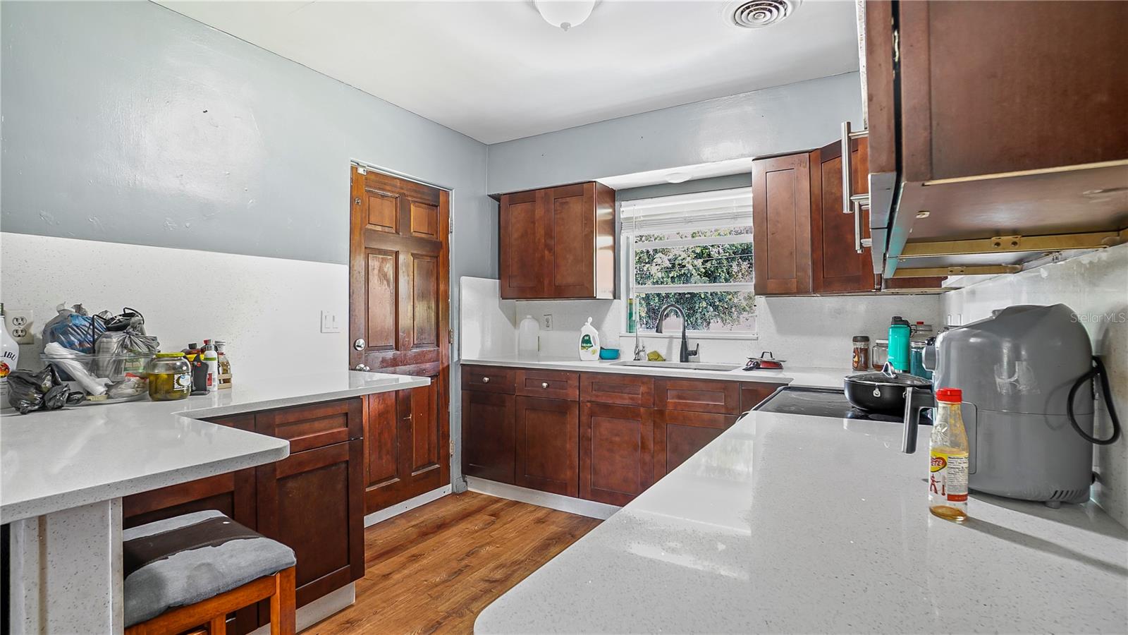 Image 3 of 15 For 5518 Riviera Drive
