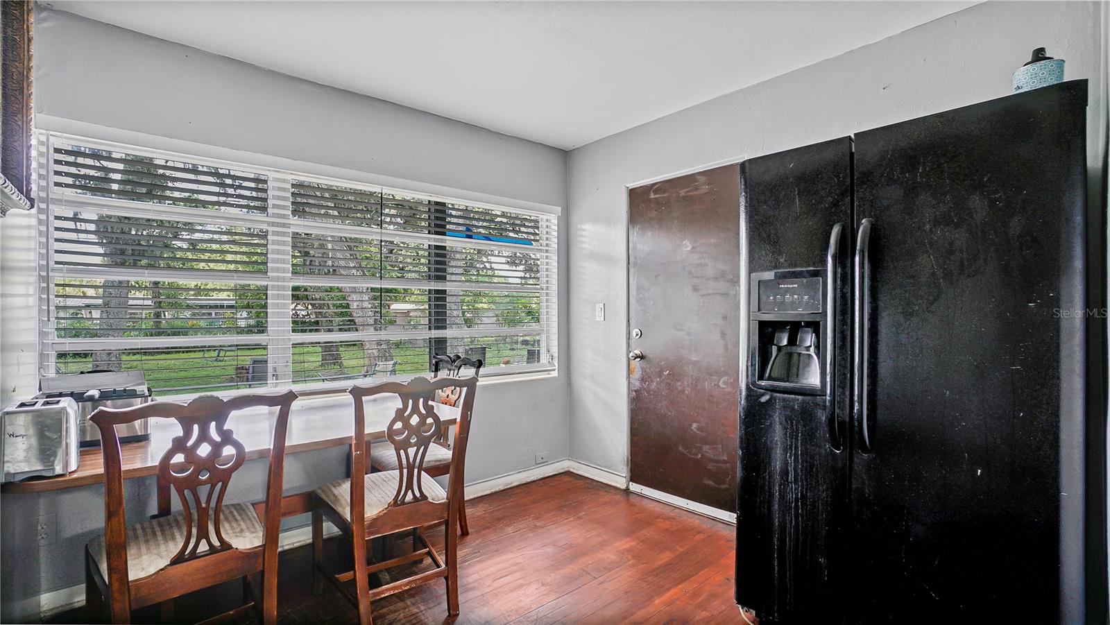 Image 4 of 15 For 5518 Riviera Drive