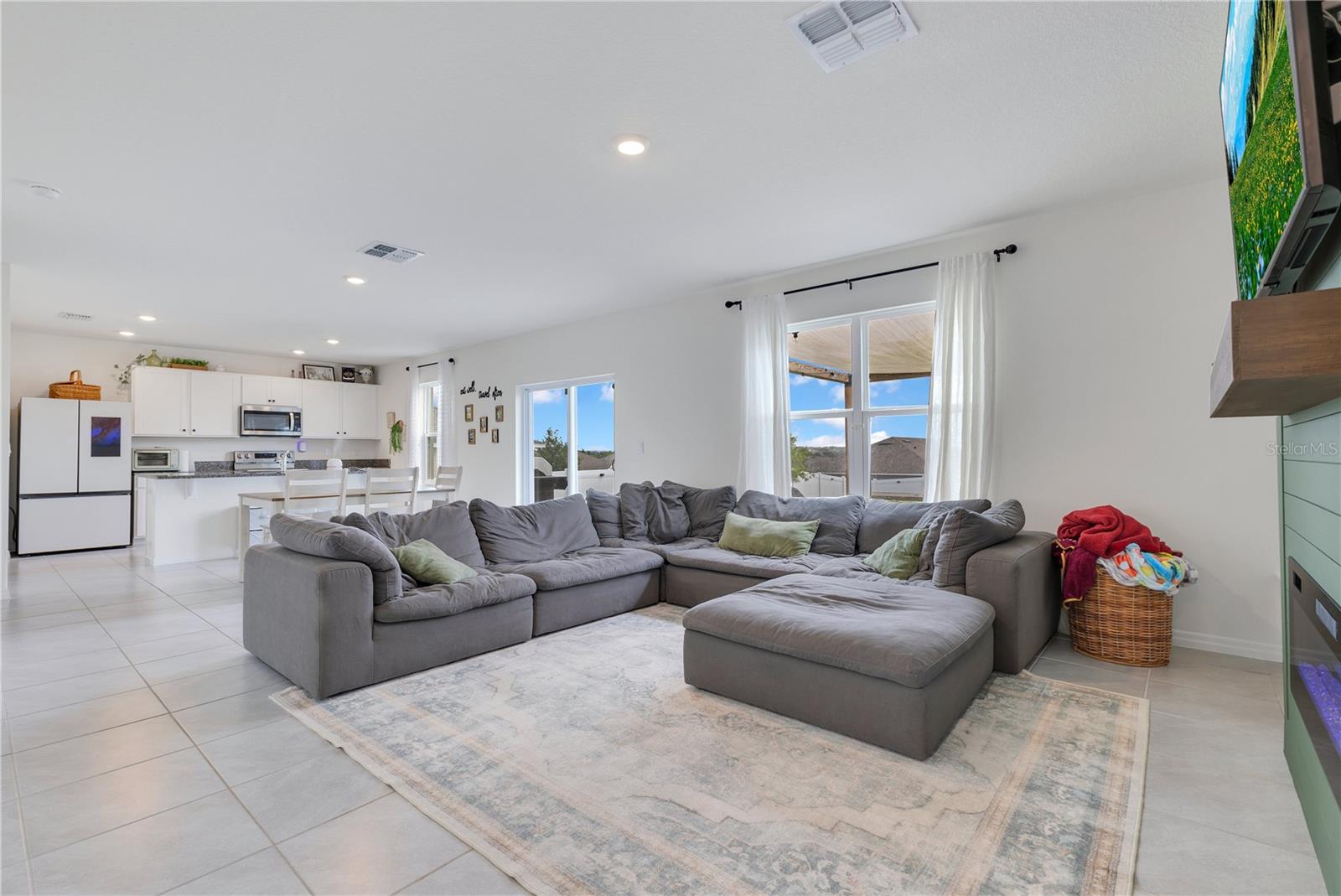 Image 14 of 43 For 1854 Juneberry Street