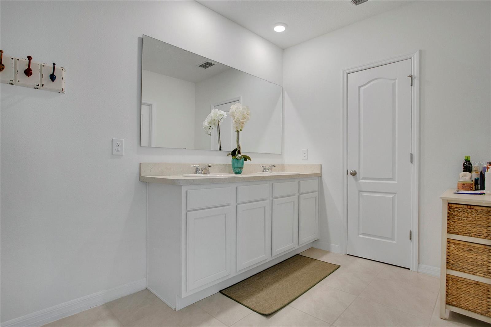 Image 13 of 39 For 2834 Common Crane Court