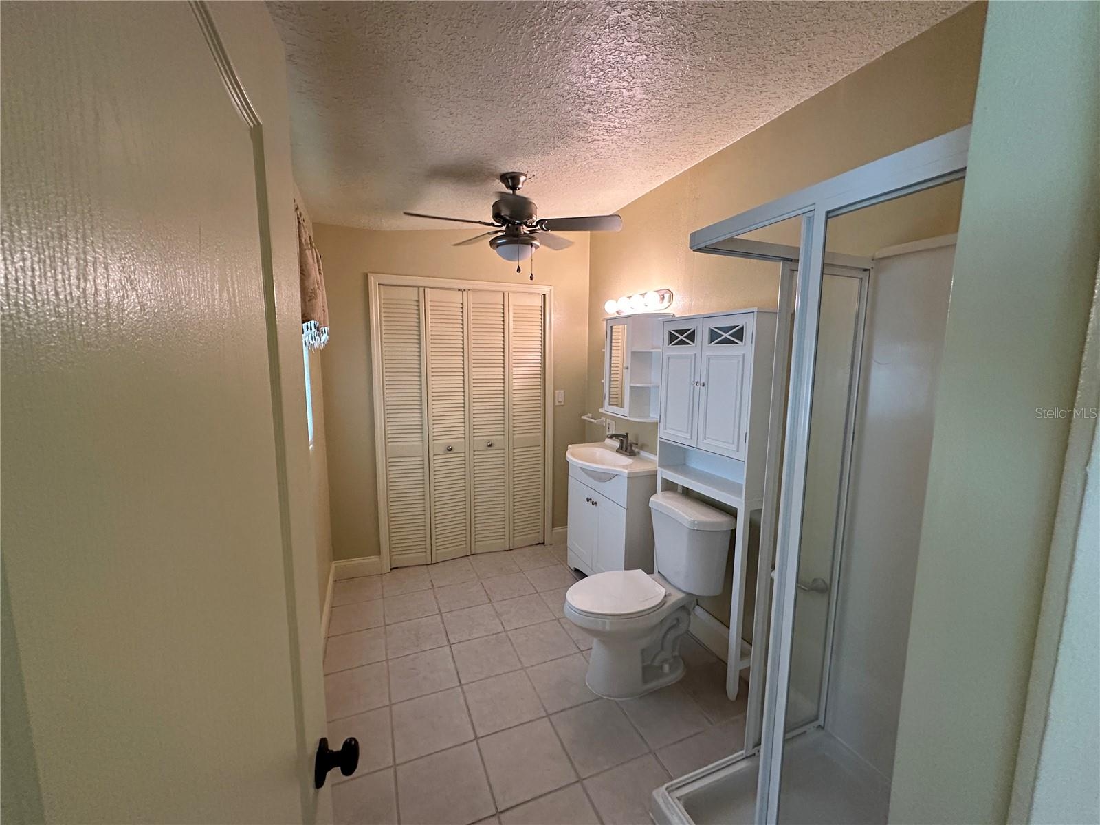 Image 12 of 29 For 957 Dupont Avenue