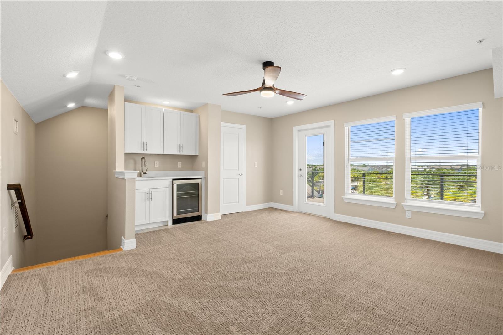 Image 18 of 33 For 13618 Heaney Avenue