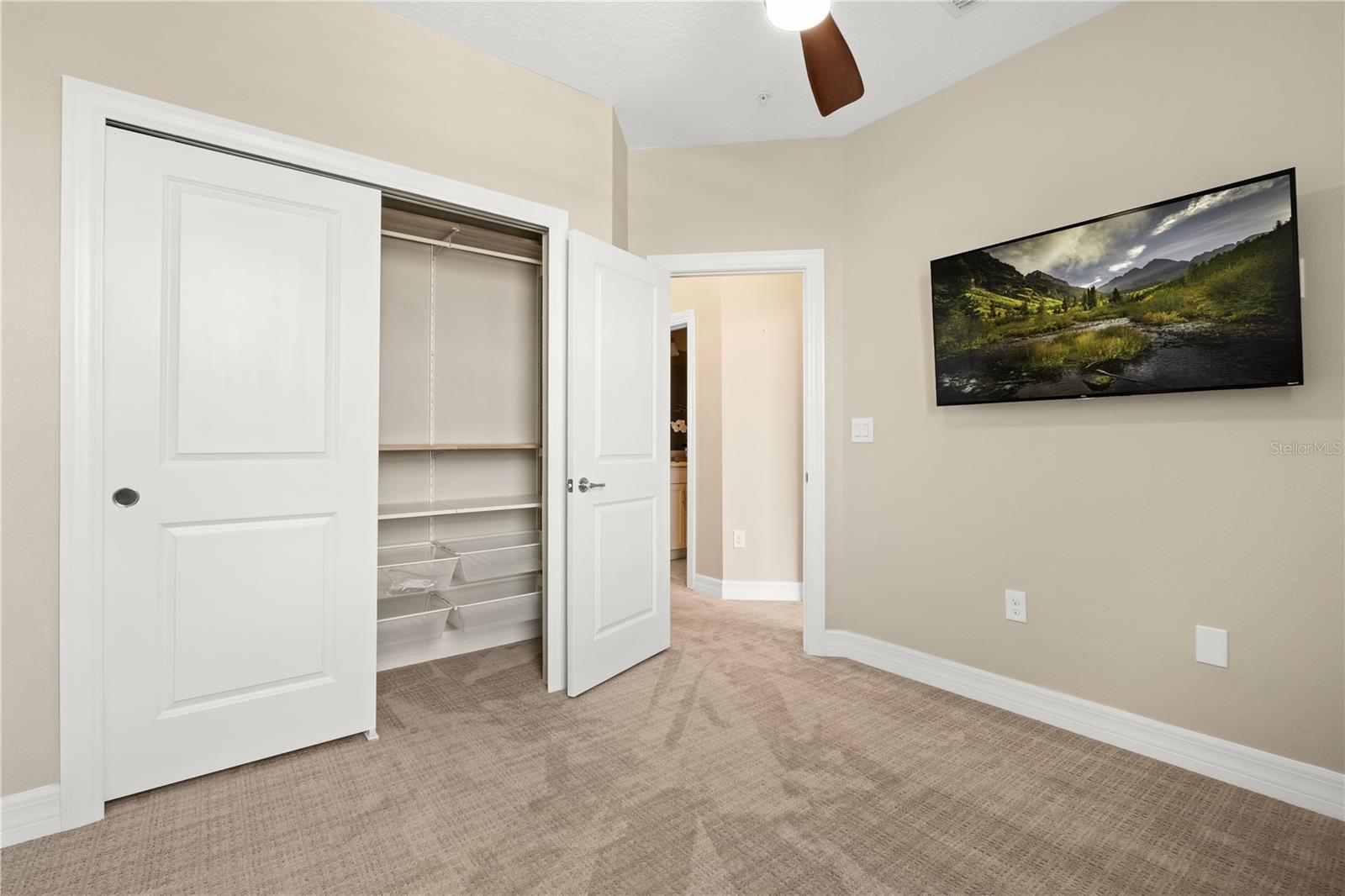 Image 21 of 33 For 13618 Heaney Avenue