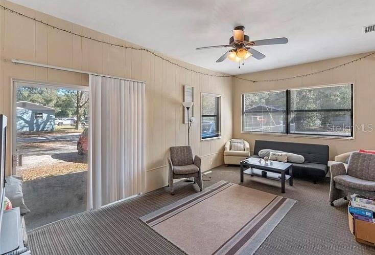 Image 17 of 30 For 439 Palm Terrace