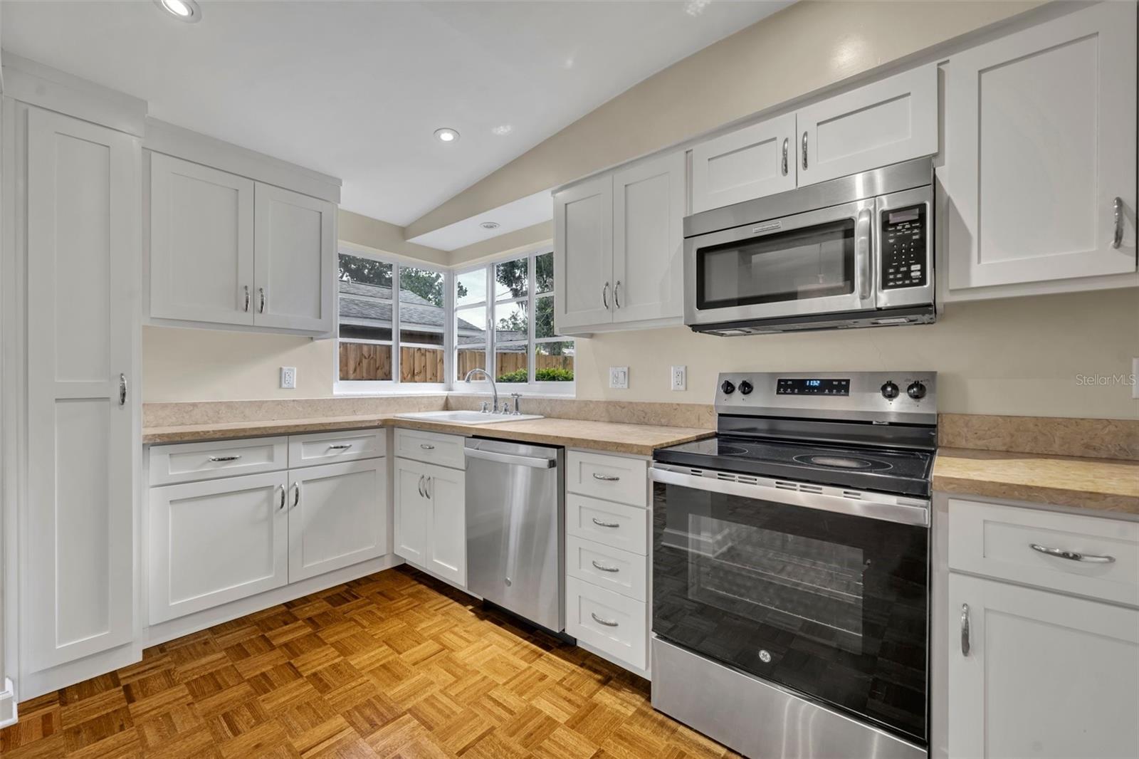 Image 10 of 31 For 1027 Chichester Street