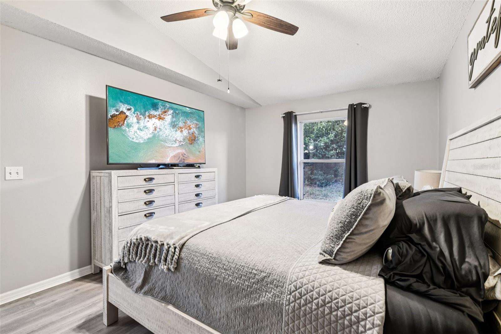 Image 18 of 29 For 14565 Lycastle Circle