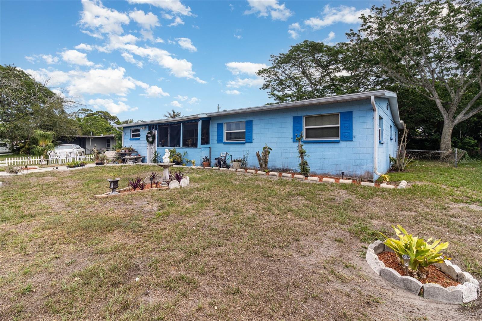Image 2 of 15 For 987 Alsup Drive