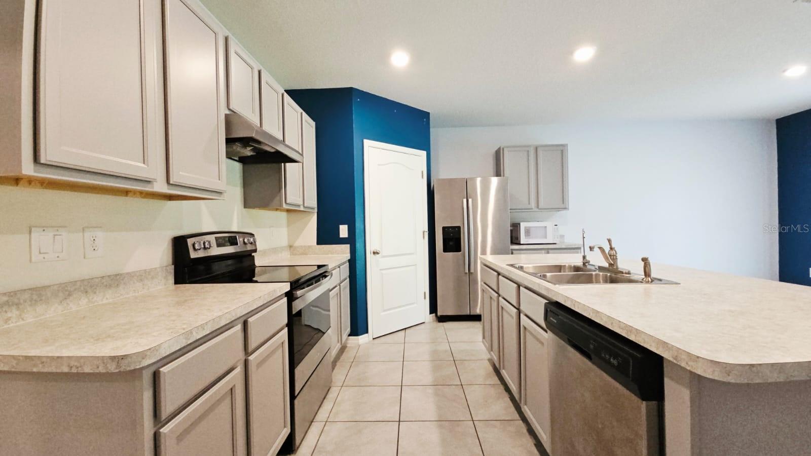 Image 10 of 25 For 3639 Scarlet Oak Drive