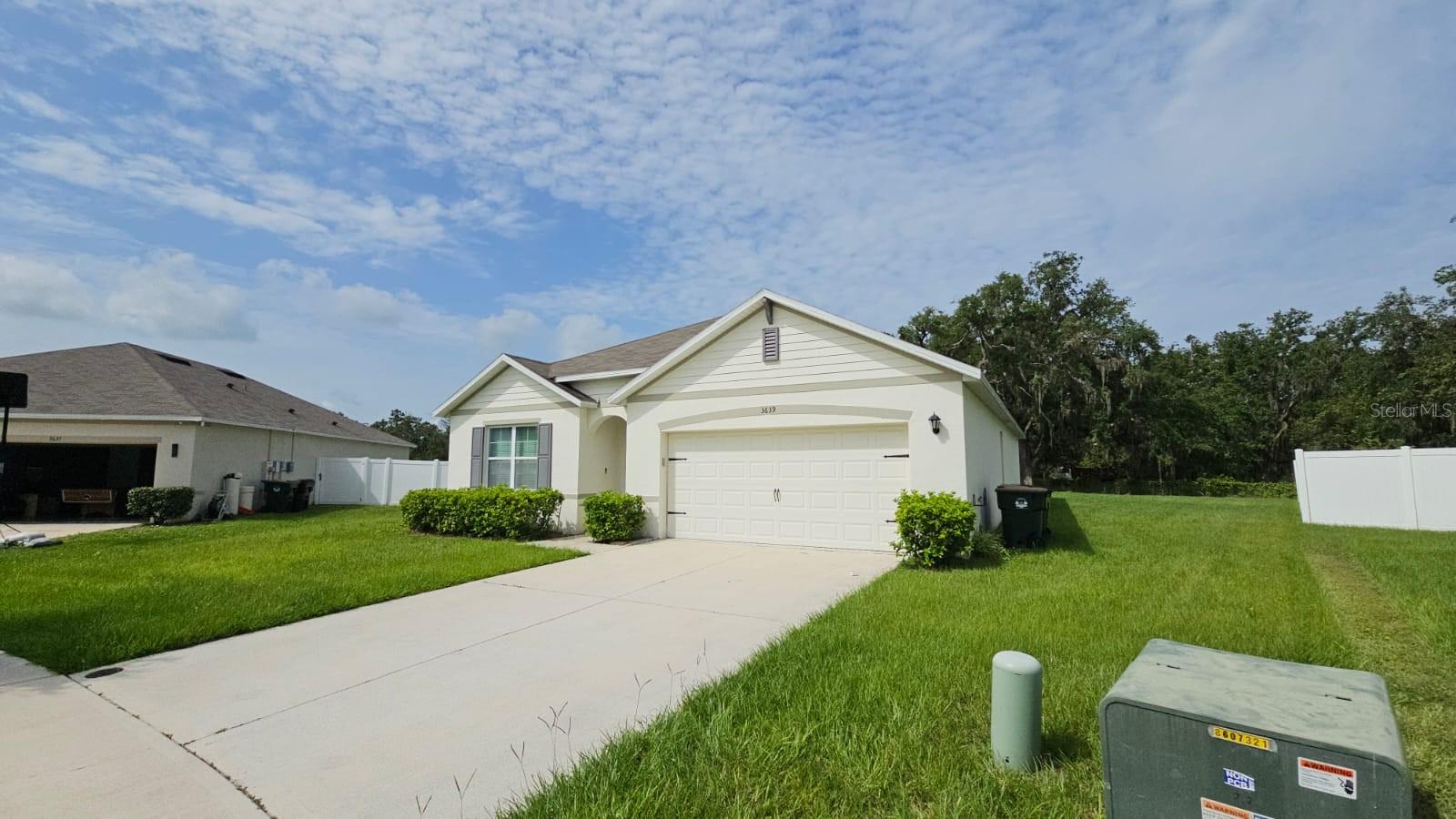 Image 2 of 25 For 3639 Scarlet Oak Drive