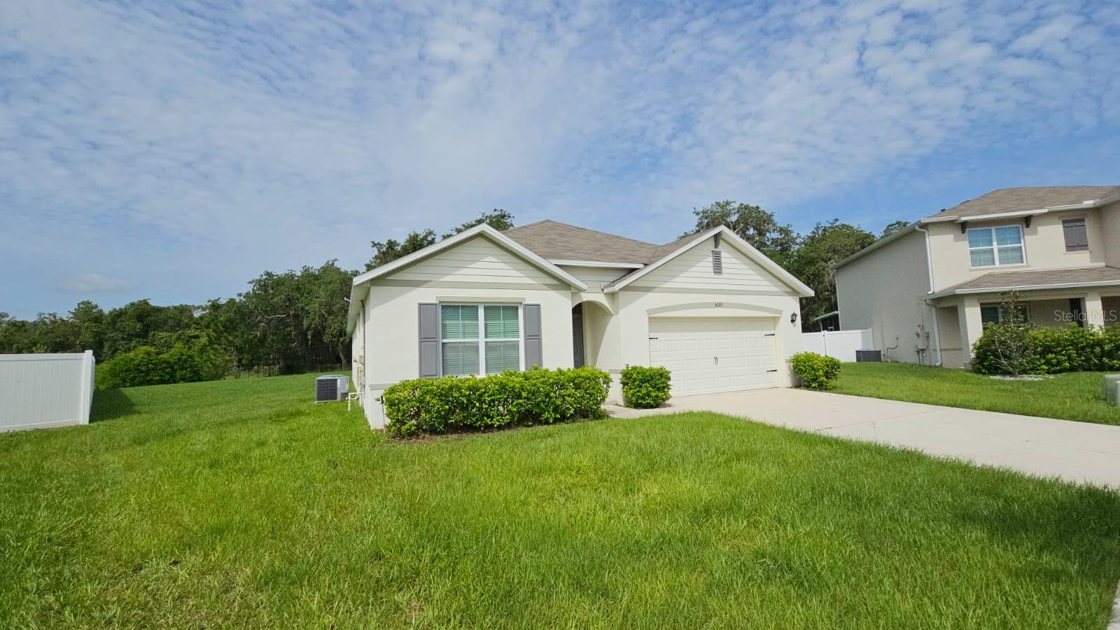 Image 3 of 25 For 3639 Scarlet Oak Drive