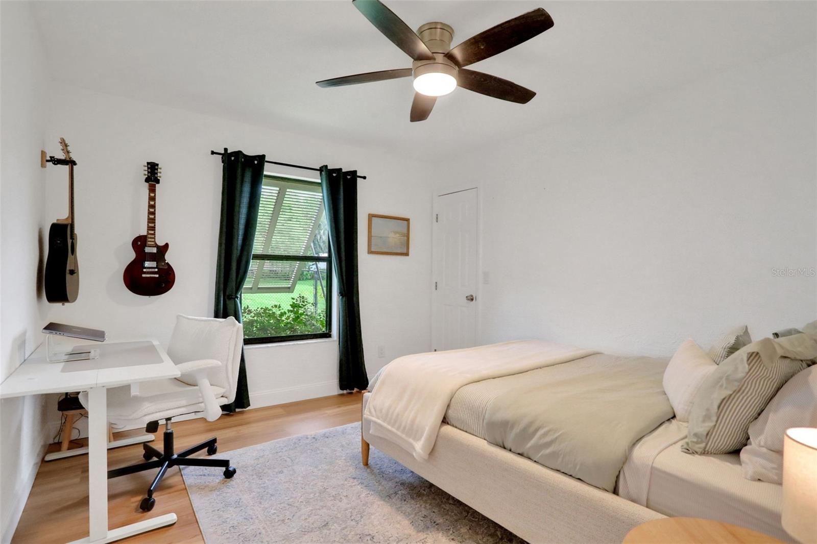 Image 15 of 36 For 5929 Hatteras Drive