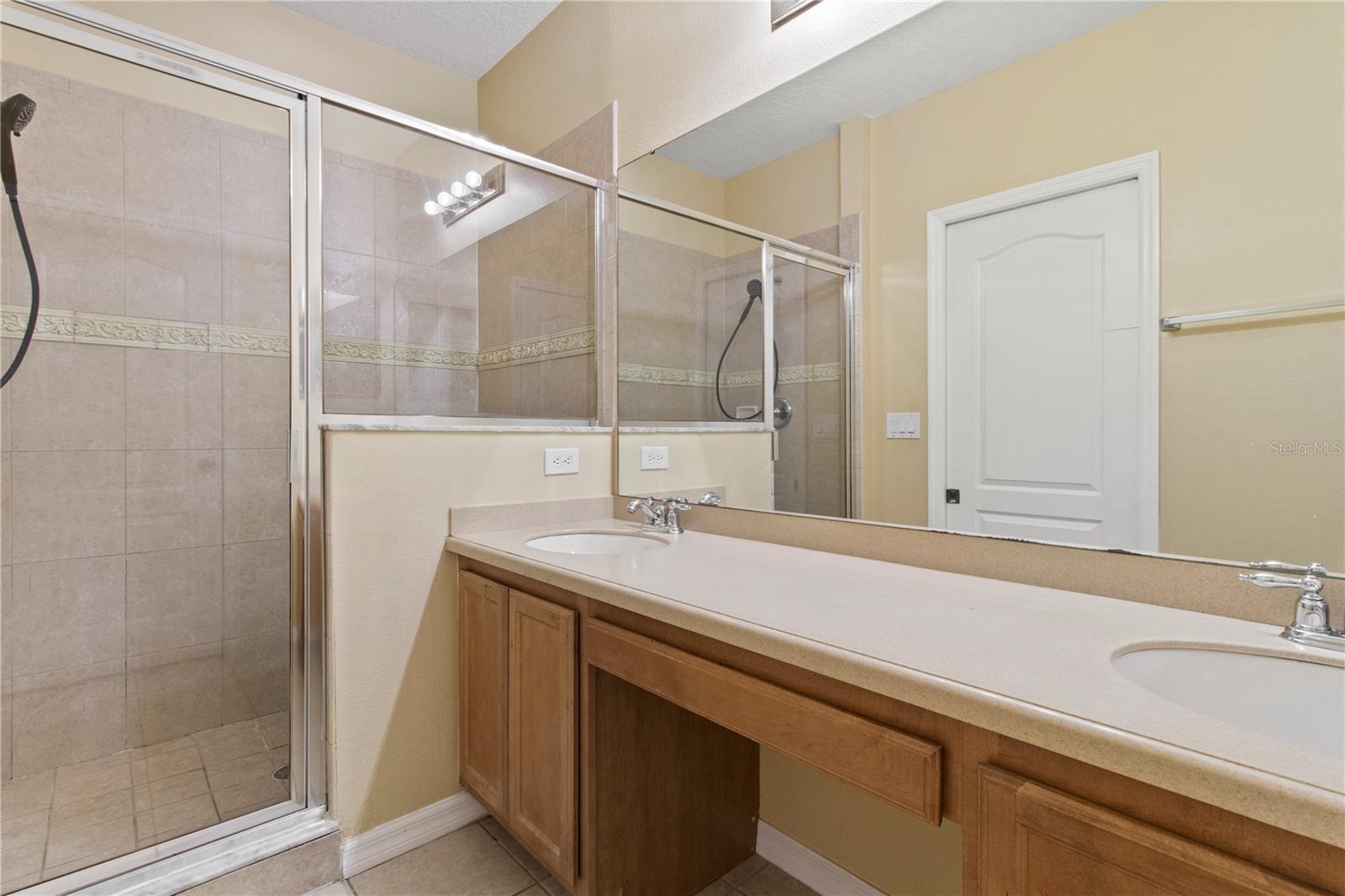 Image 18 of 21 For 3274 Villa Strada Way