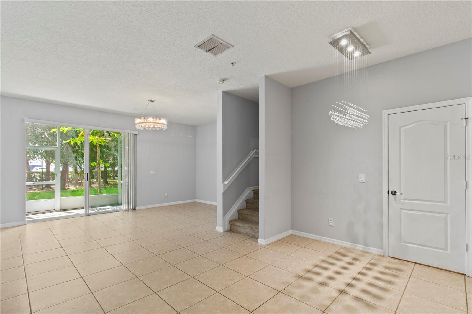 Image 5 of 21 For 3274 Villa Strada Way