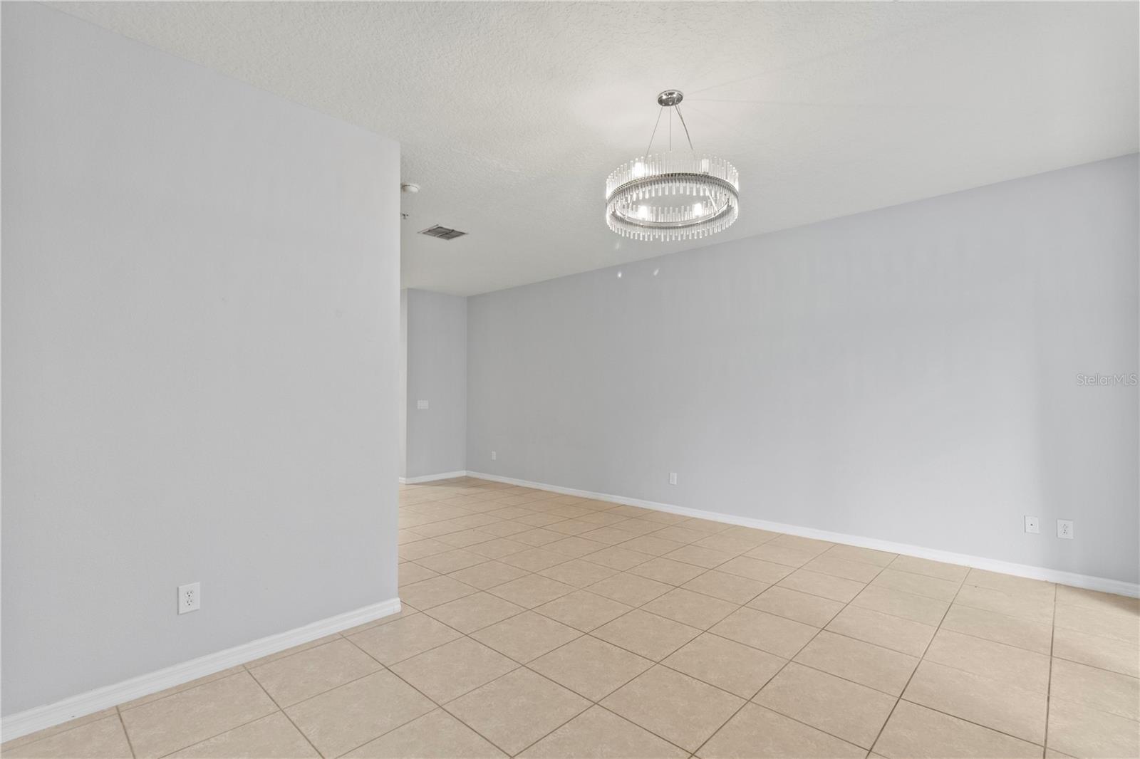 Image 6 of 21 For 3274 Villa Strada Way