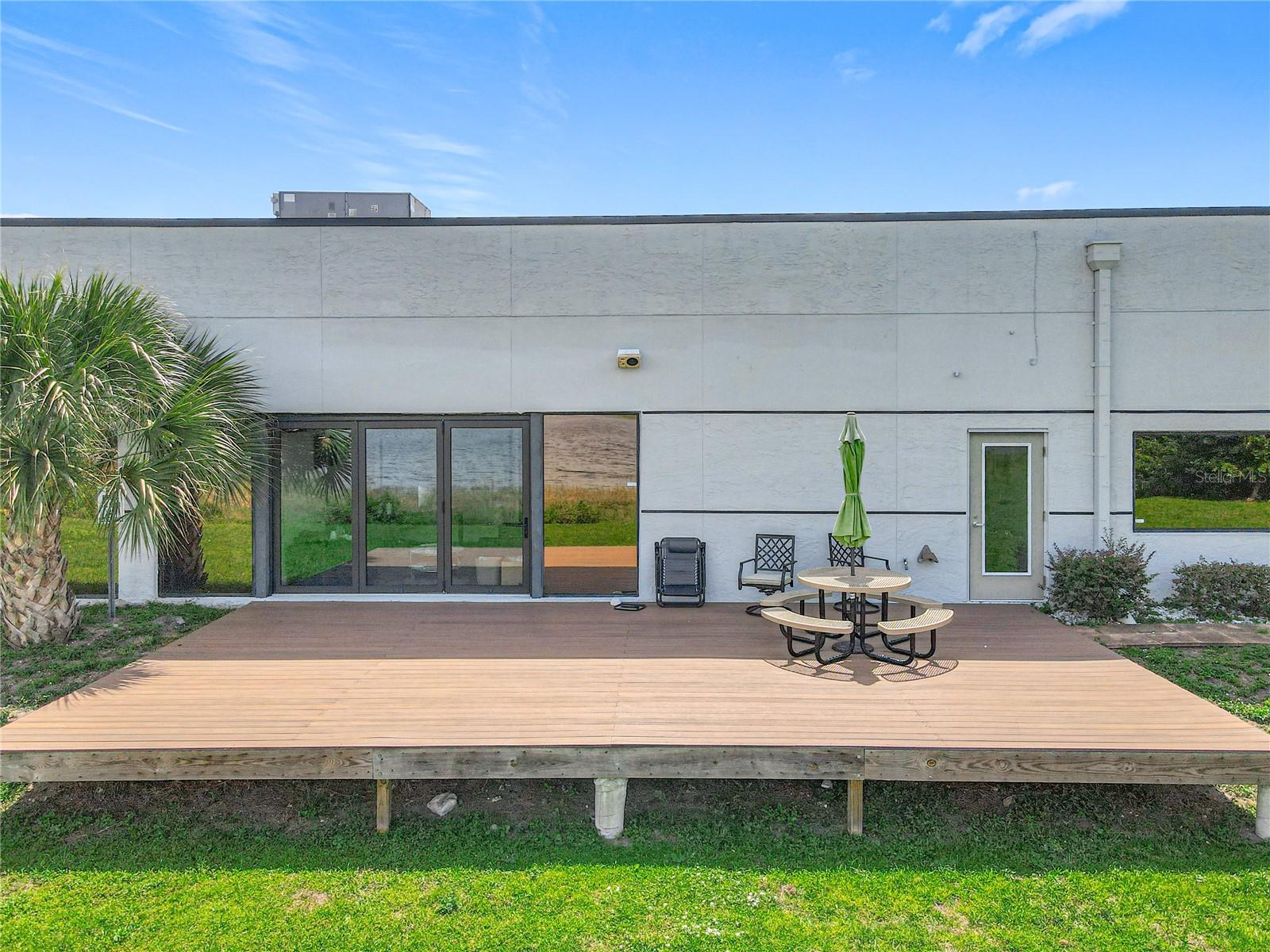 Image 12 of 37 For 564 Semoran Boulevard