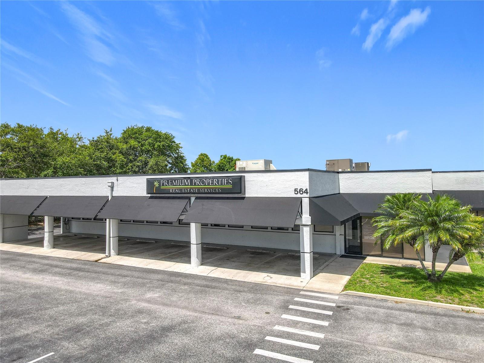Image 2 of 37 For 564 Semoran Boulevard