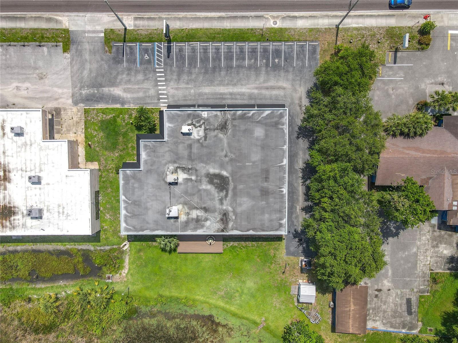Image 20 of 37 For 564 Semoran Boulevard